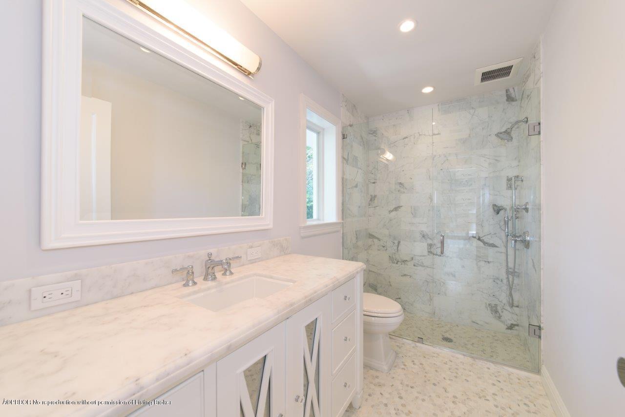 211 Caribbean Road Palm Beach, FL 33480 - Photo 15 of 24 4th Bath