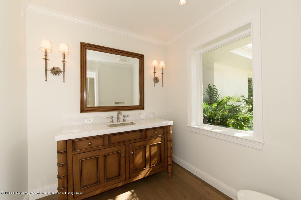 211 Caribbean Road Palm Beach, FL 33480 - Photo 19 of 24 Powder Room