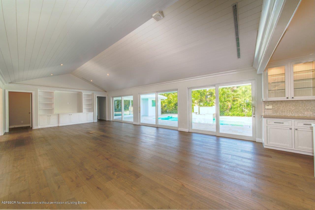 211 Caribbean Road Palm Beach, FL 33480 - Photo 3 of 24 Dining - Living