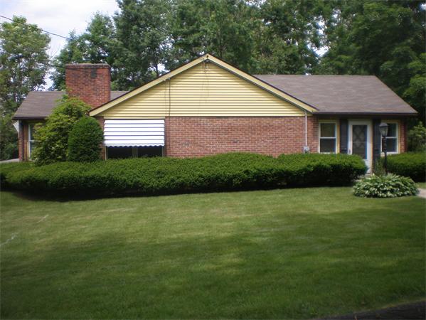 72 Exeter Street West Springfield, MA 01089 - Photo 2 of 6