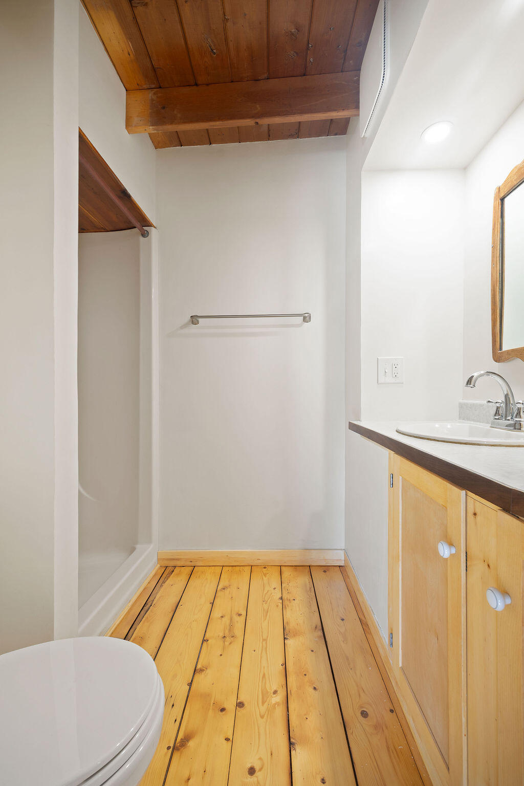 427 Haley Road, Unit A Kittery, ME 03905 - Photo 20 of 36 IMG_0344