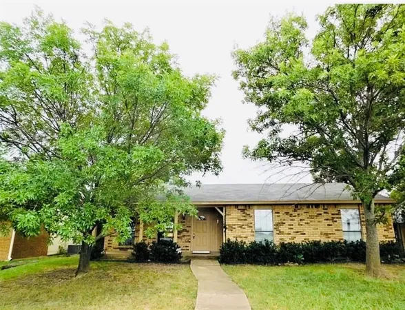 $2,300 | 5625 Squires Drive, The Colony, TX 75056