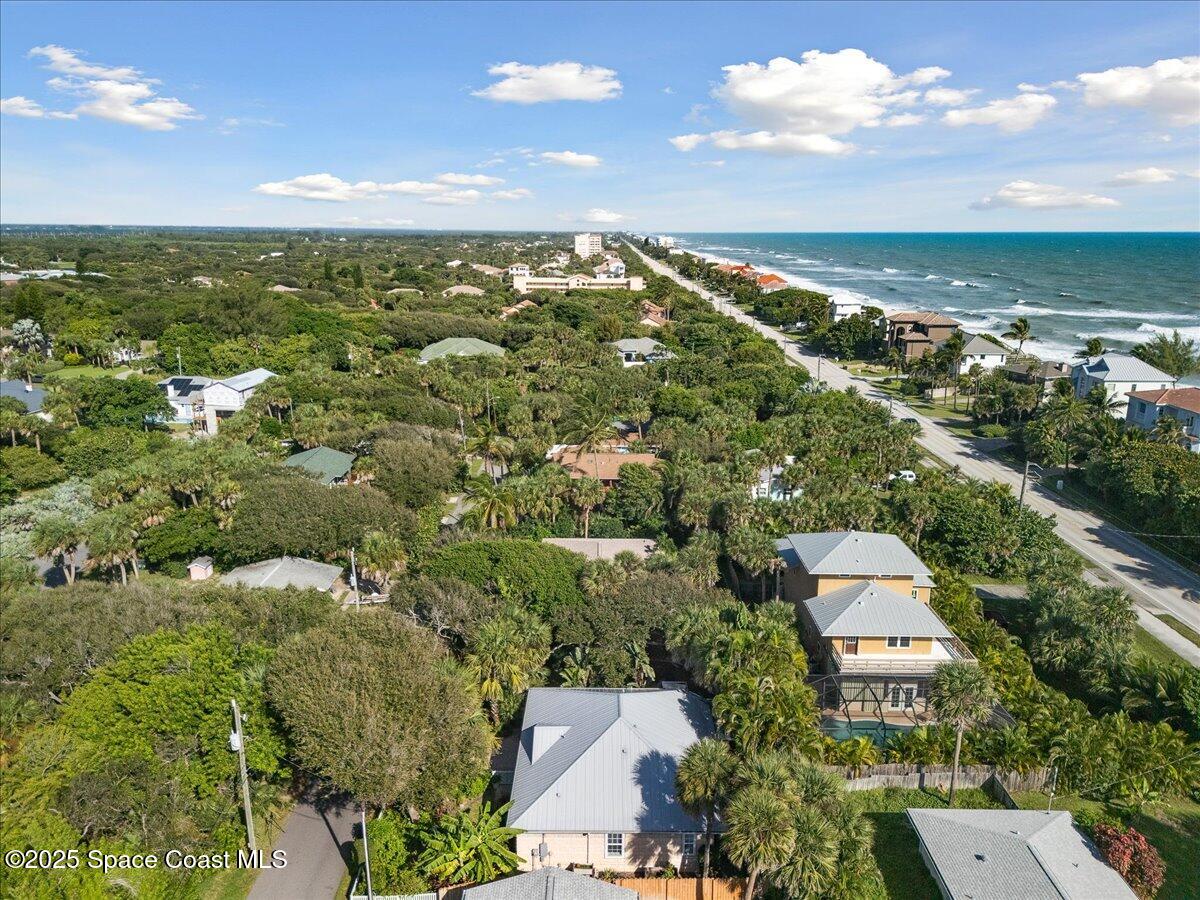 7831 Winona Road Melbourne Beach, FL 32951 - Photo 39 of 41 an aerial view of multiple house