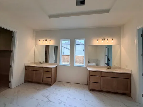 $799,930 | 817 Headwaters Drive, Haslet, TX 76052