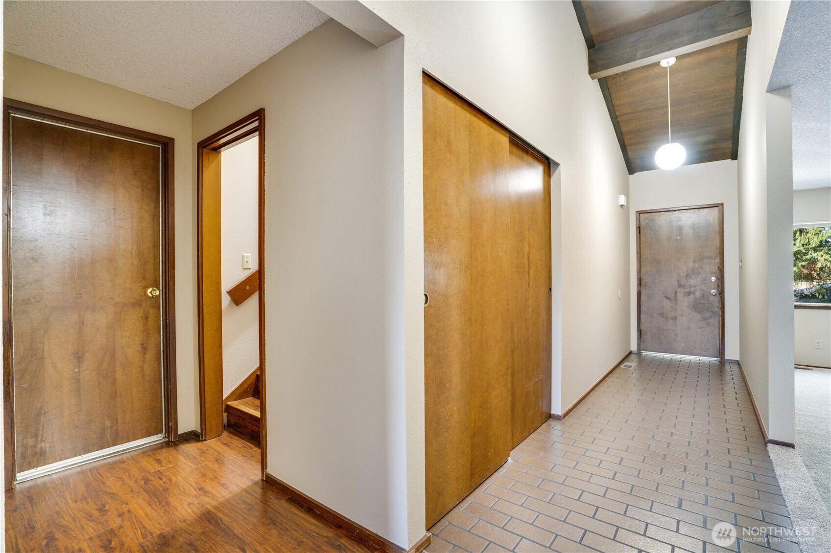 3023 Bridgeport Way West, Unit B University Place, WA 98466 - Photo 9 of 30 a view of hallway with a hallway