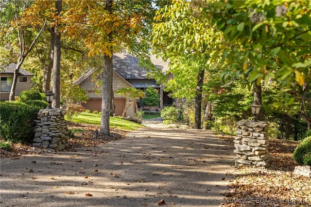 $1,500,000 | 162 Springridge Lane, Sunrise Beach, MO 65079