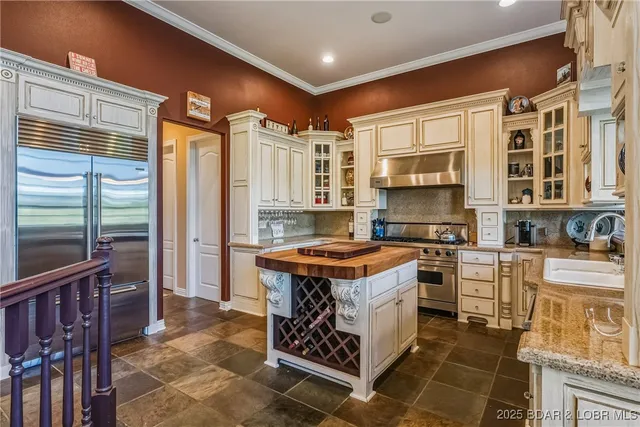 $1,500,000 | 162 Springridge Lane, Sunrise Beach, MO 65079