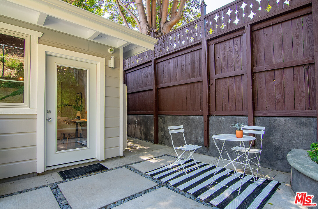 3908-a Las Flores Canyon Road Malibu, CA 90265 - Photo 33 of 60