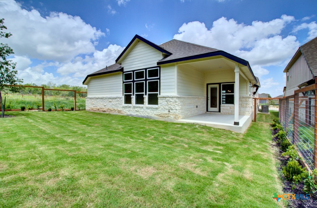 12205 Moon Pool Schertz, TX 78154 - Photo 3 of 26