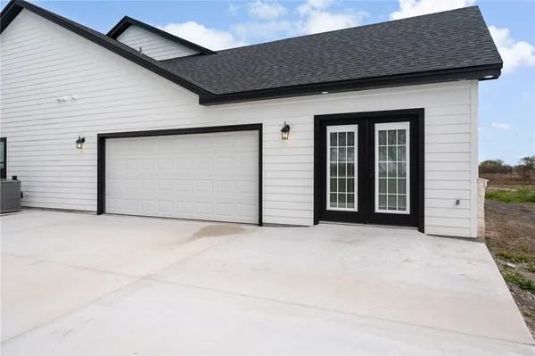 $699,900 | 12706 County Road 1394, Sinton, TX 78387