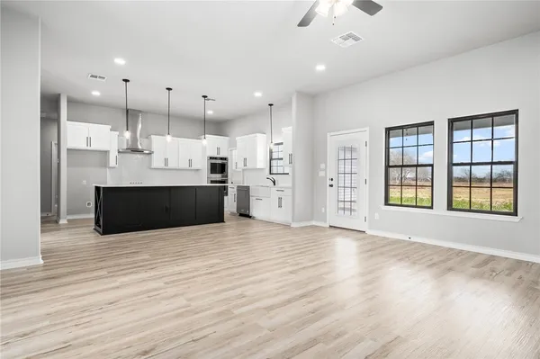 $699,900 | 12706 County Road 1394, Sinton, TX 78387
