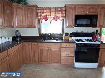 112 Miry Brook Road Hamilton, NJ 08690 - Photo 6 of 12 Gallery Image 6
