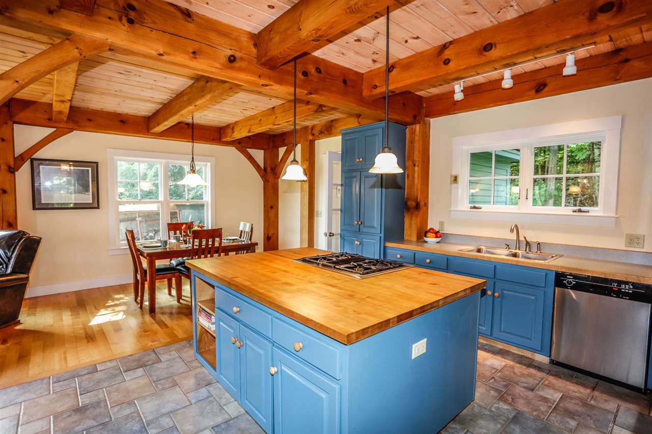 48 Raymond Road Nottingham, NH 03290 - Photo 8 of 39