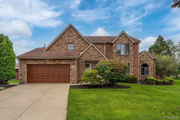 $535,000 | 69 Forestview Court, Amherst, NY 14221