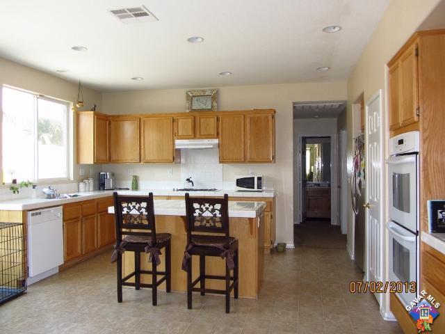 7532 Ridge View Drive Lancaster, CA 93536 - Photo 7 of 20 Additional Photo