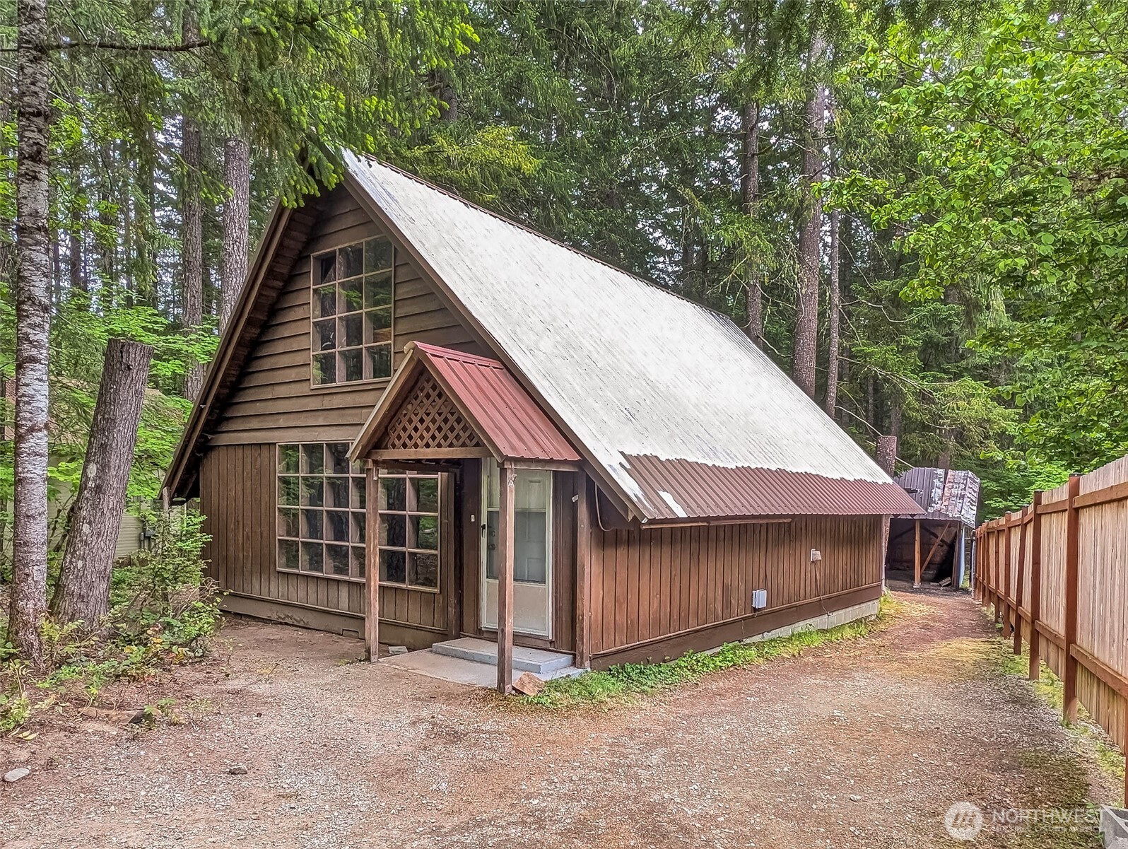 140 Sunstone Road Packwood, WA 98361 - Photo 29 of 35 Gallery Image 29