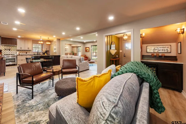 $574,990 | 403 Beechwood Drive, Tyler, TX 75701