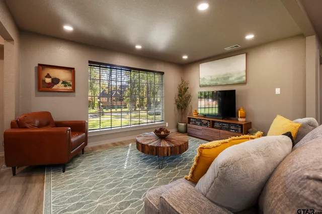 $574,990 | 403 Beechwood Drive, Tyler, TX 75701