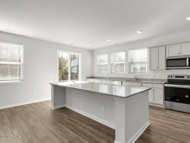 $384,999 | 220 Surfside Lndg Boulevard, Unit LOT 9, Hubert, NC 28539