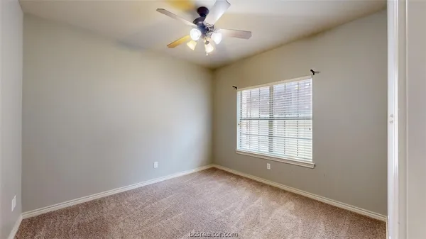 $600 | 211 Forest Drive, Unit ROOM C, College Station, TX 77840