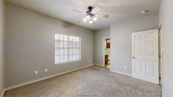 $600 | 211 Forest Drive, Unit ROOM C, College Station, TX 77840