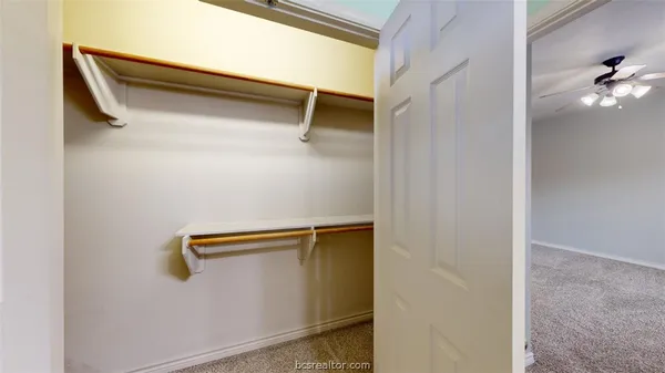 $600 | 211 Forest Drive, Unit ROOM C, College Station, TX 77840