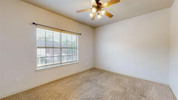 $600 | 211 Forest Drive, Unit ROOM C, College Station, TX 77840