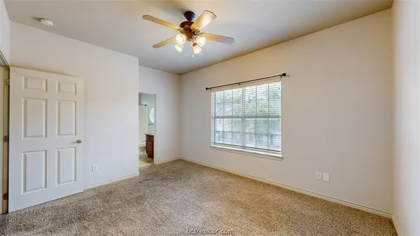 $600 | 211 Forest Drive, Unit ROOM C, College Station, TX 77840