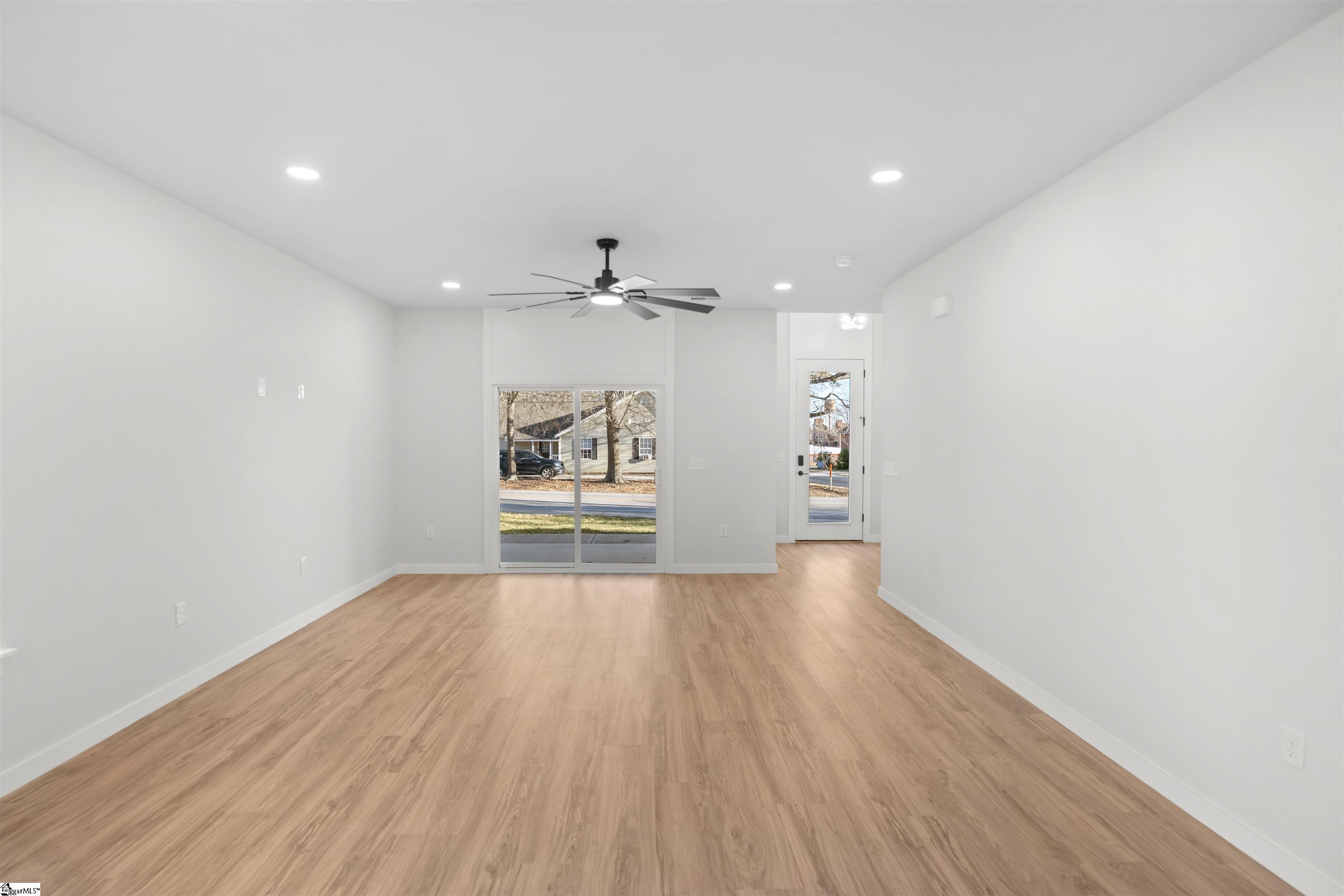 301 Front Street Easley, SC 29640 - Photo 12 of 44