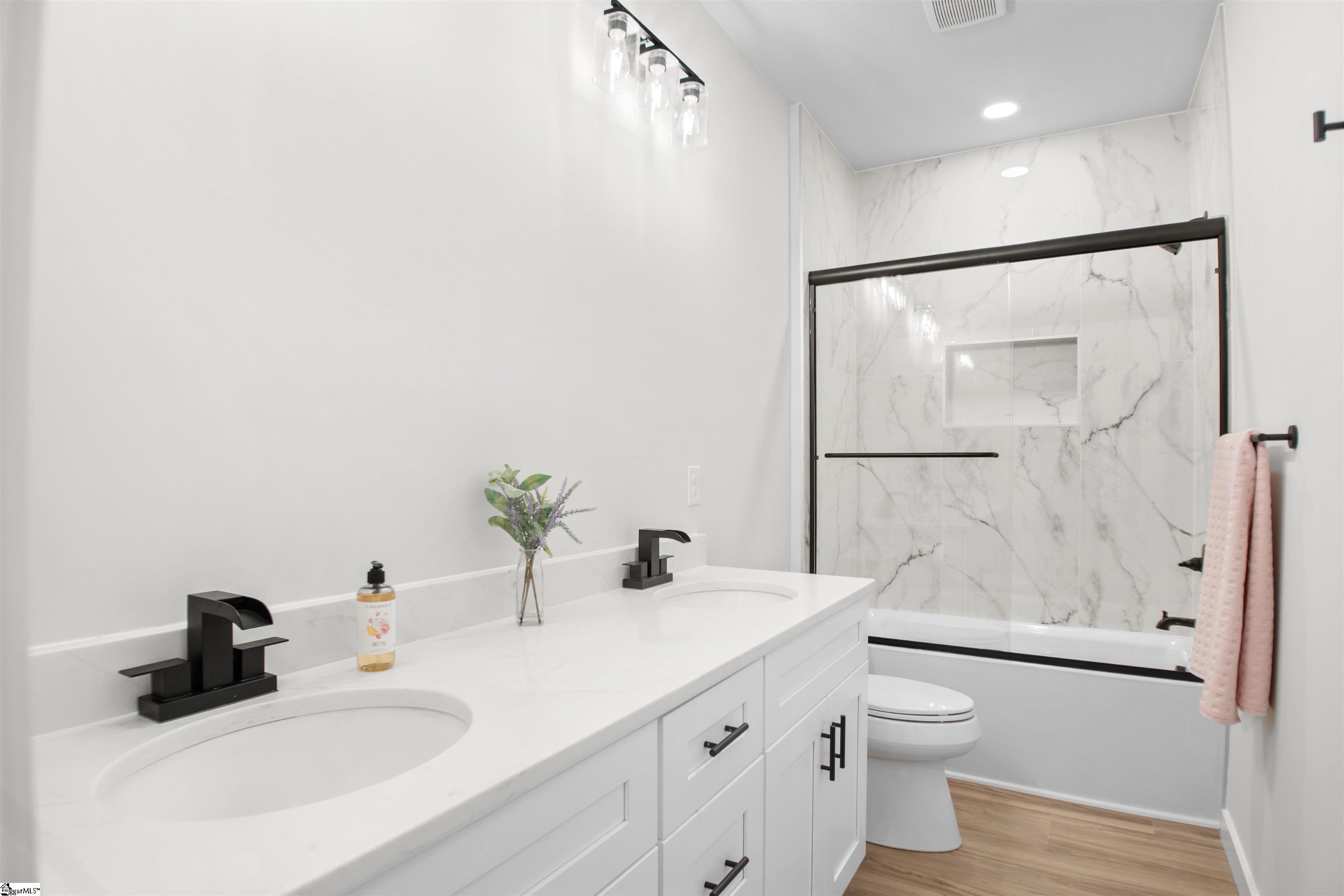 301 Front Street Easley, SC 29640 - Photo 35 of 44