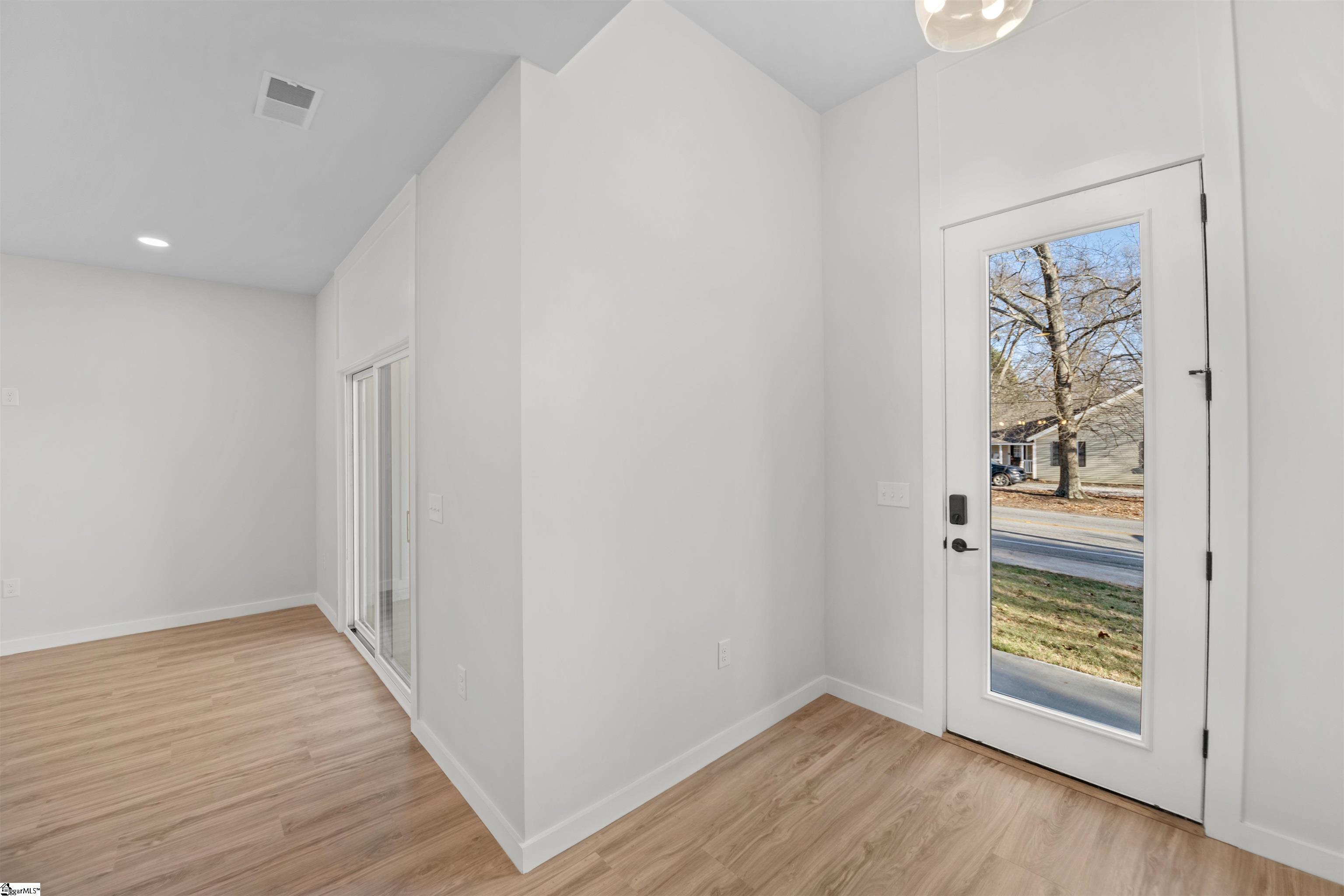 301 Front Street Easley, SC 29640 - Photo 7 of 44