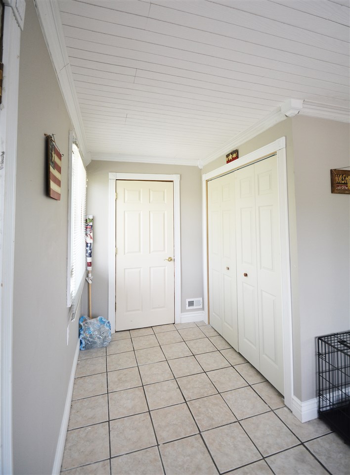 1353 Avoca Eureka Road Bedford, IN 47421 - Photo 7 of 36