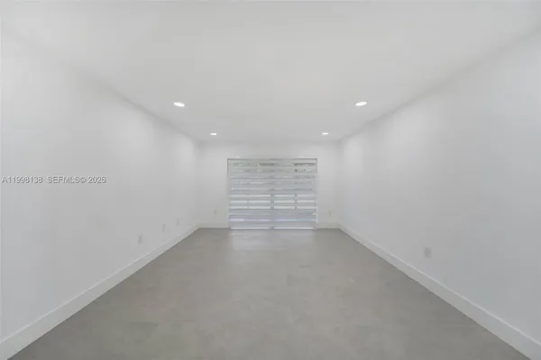 $2,400 | 9455 West Flagler Street, Unit C108, Miami, FL 33174