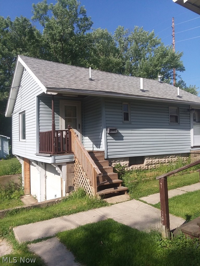 1532 Walnut Road Southeast Massillon, OH 44646 - Photo 2 of 2 Gallery Image 2