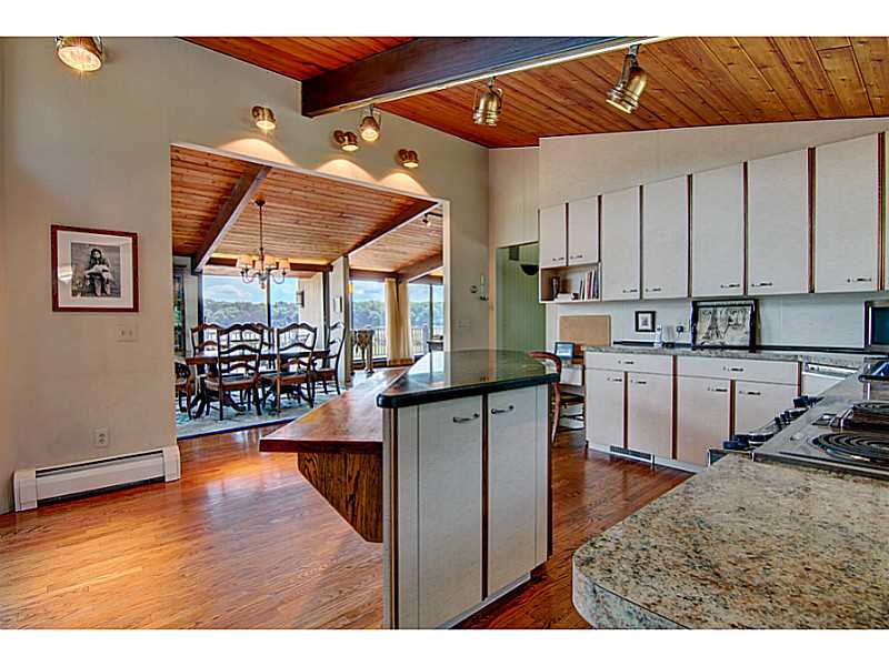 160 Wampanoag Road Warwick, RI 02818 - Photo 7 of 25 Kitchen. Open spacious kitchen.