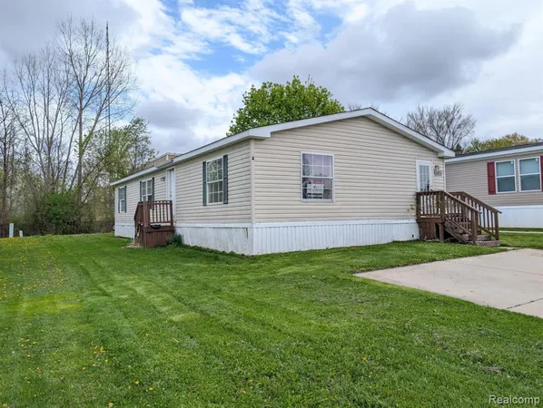 $39,900 | 11413 Harbor Cove, Fenton, MI 48430
