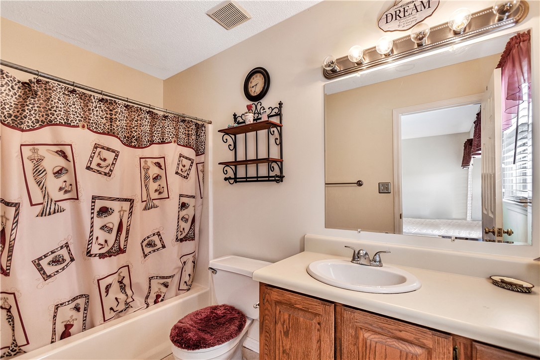 1116 Green Willow Trail Anderson, SC 29621 - Photo 20 of 45 This functional bathroom provides a comfortable and convenient space for daily routines.