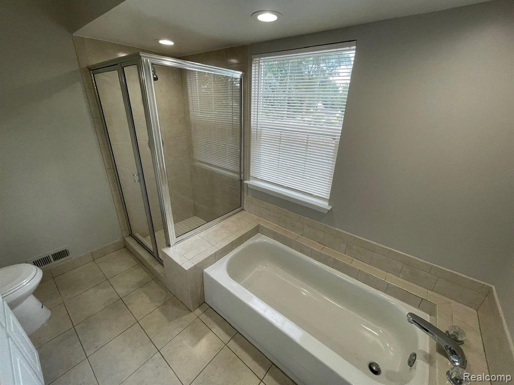 2720 Eastern Avenue Rochester Hills, MI 48307 - Photo 21 of 26
