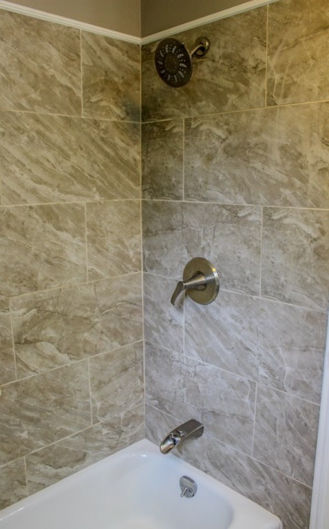 43 Overhill Road Warren, RI 02885 - Photo 9 of 21 New tiling & fixtures in the upstairs bath.