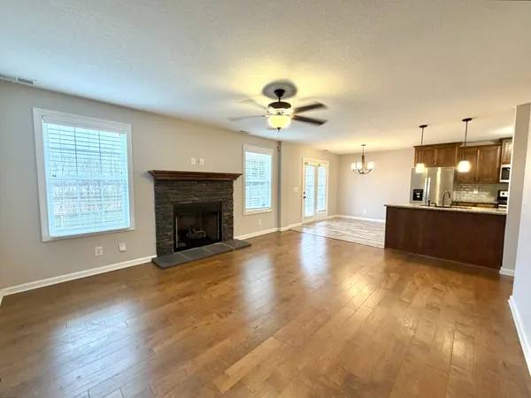 $1,895 | 1137 Gentry Drive, Clarksville, TN 37043