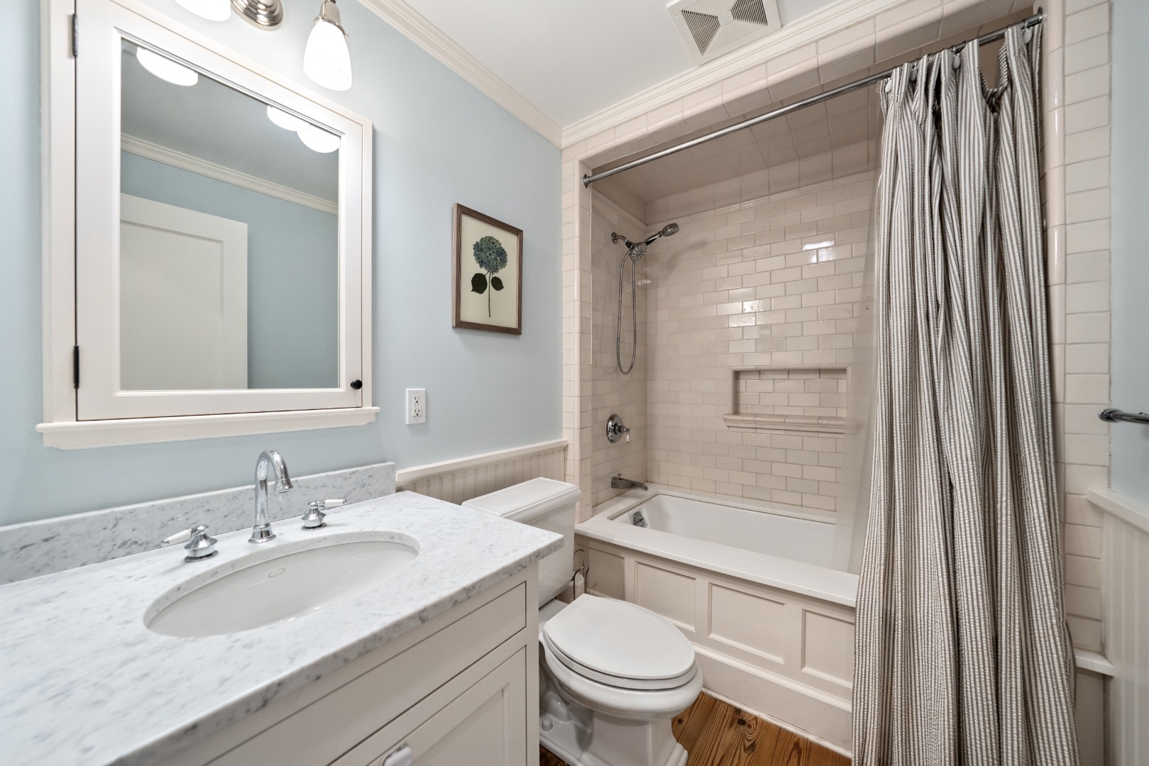 18 Mill Street Nantucket, MA 02554 - Photo 25 of 52 Second Floor Ensuite Bath