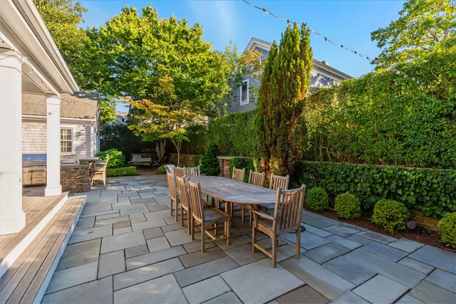 $7,495,000 | 18 Mill Street, Nantucket, MA 02554