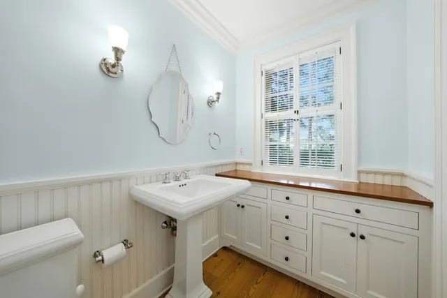 an outdoor view of garden