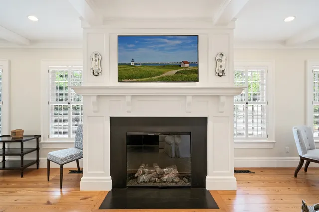 $7,495,000 | 18 Mill Street, Nantucket, MA 02554