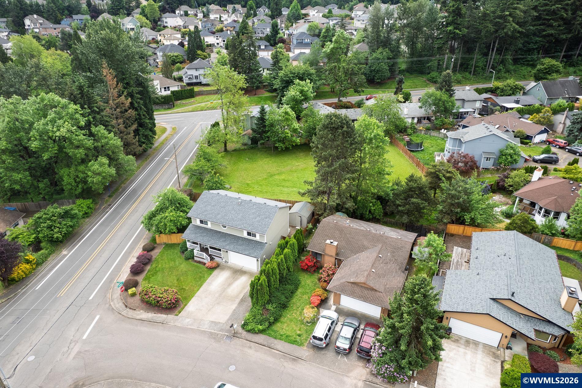 11240 Southeast Cranberry Loop Clackamas, OR 97015 - Photo 46 of 49