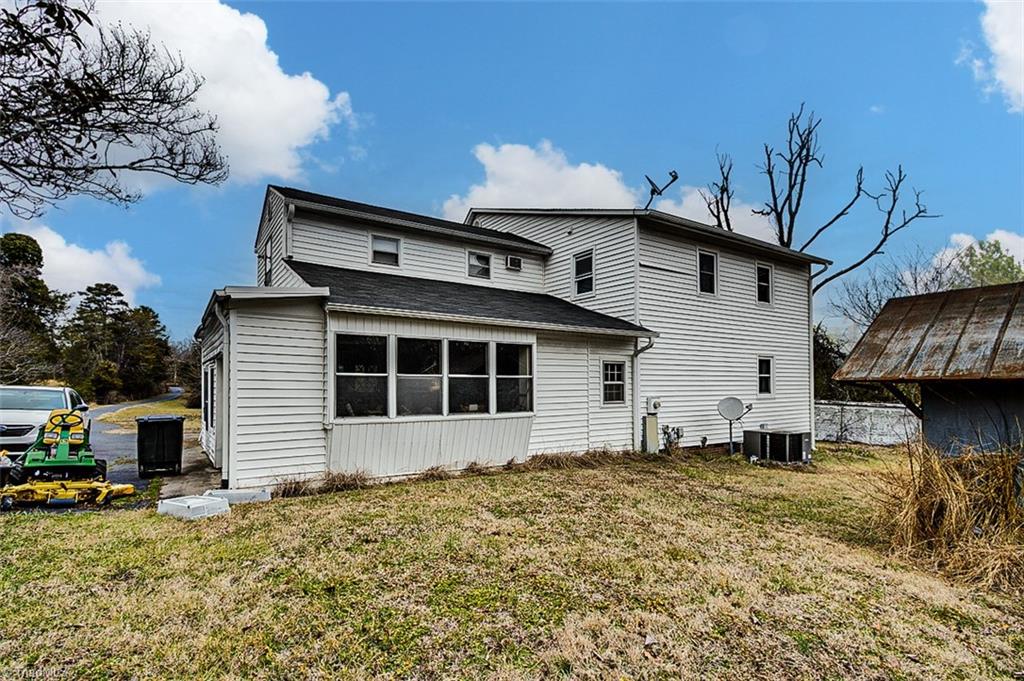 4185 Roy Farlow Road Trinity, NC 27370 - Photo 6 of 46 Gallery Image 6