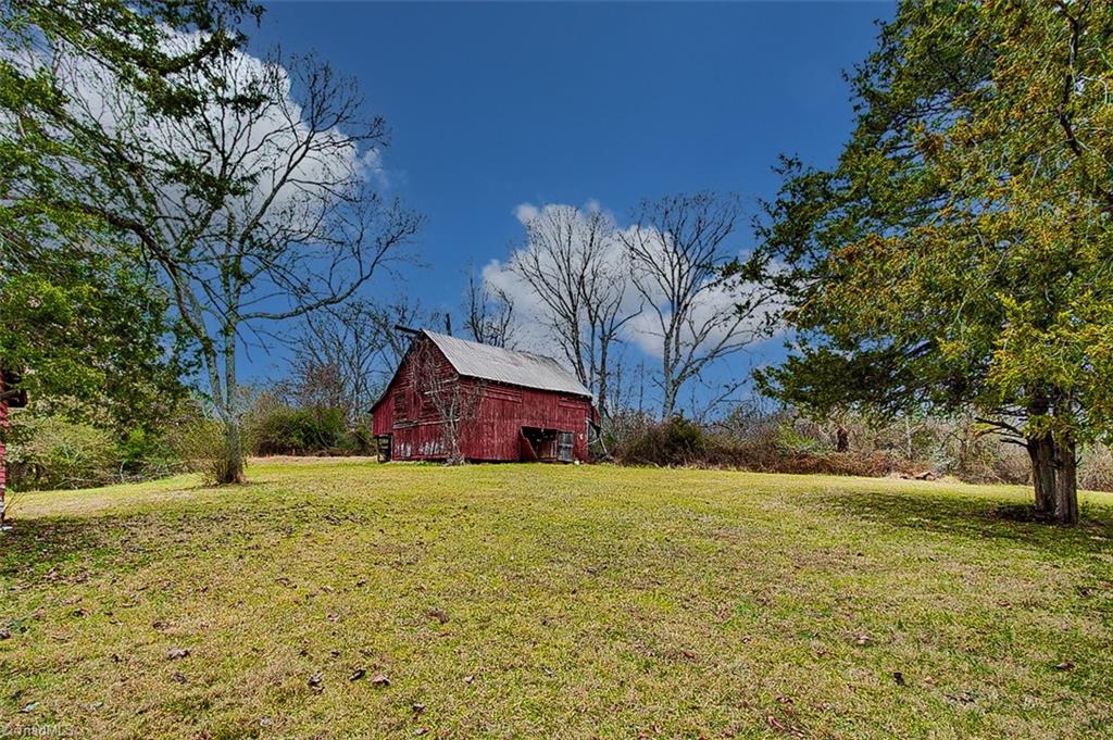 4185 Roy Farlow Road Trinity, NC 27370 - Photo 9 of 46 Gallery Image 9