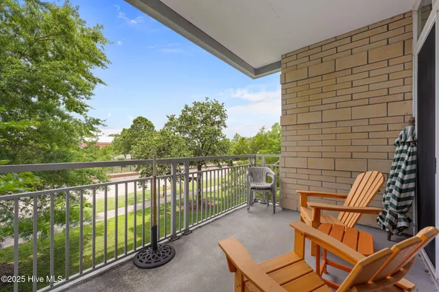 $485,000 | 131 Sky Sail Boulevard, New Bern, NC 28560