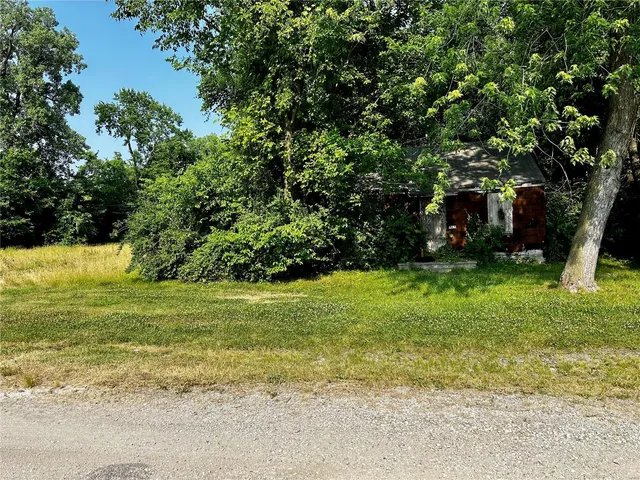 $6,500 | 1732 North 61st Street, East St. Louis, IL 62204