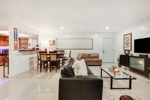 $265,000 | 11930 Northeast 19th Drive, Unit 7, North Miami, FL 33181